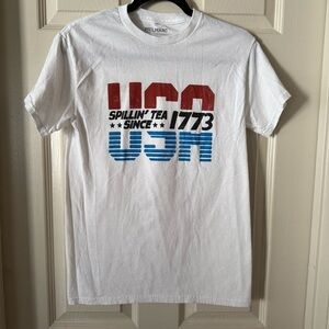 Men’s Patriotic Graphic‎ tee, USA History, size Small Preowned